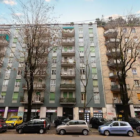I San Siro I Steps To Metro, Ac & Free Wifi Apartment *